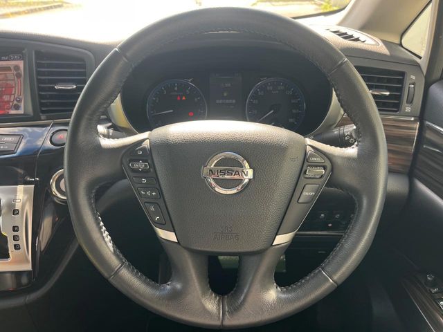 日産 エルグランド
