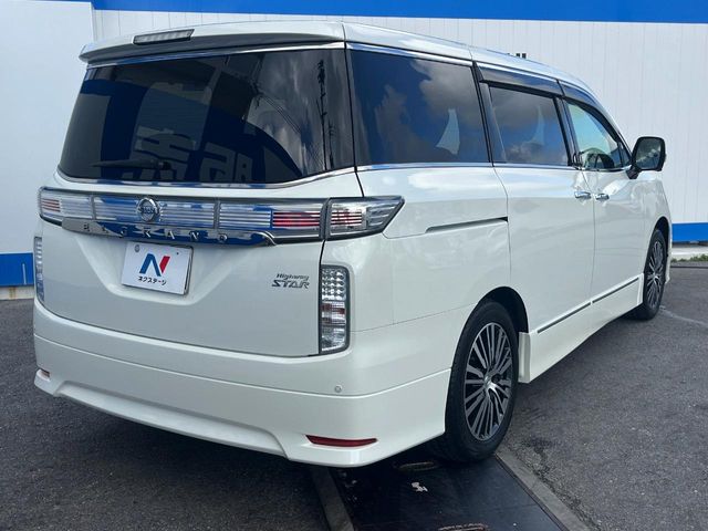 日産 エルグランド