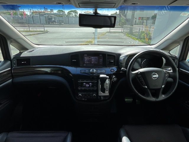日産 エルグランド