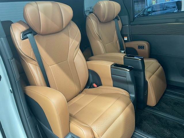 トヨタ ヴェルファイア