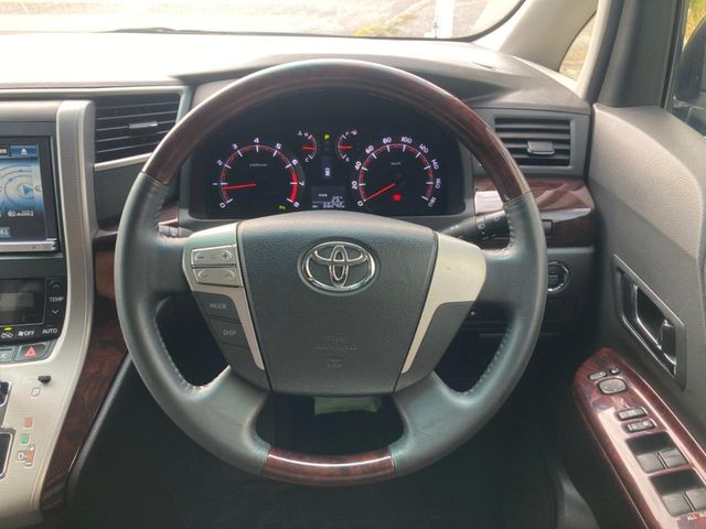 トヨタ ヴェルファイア