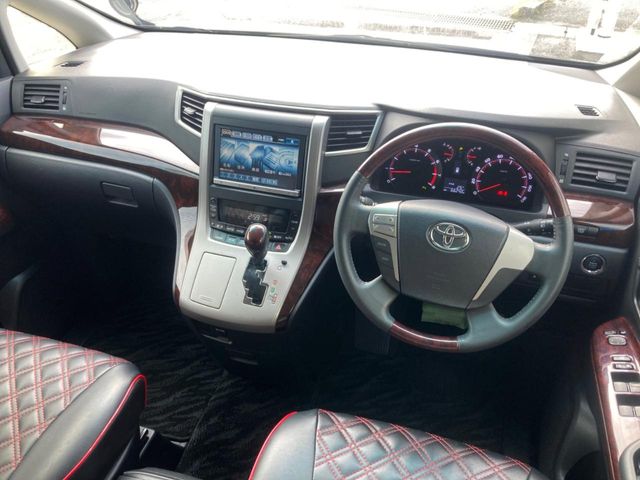 トヨタ ヴェルファイア