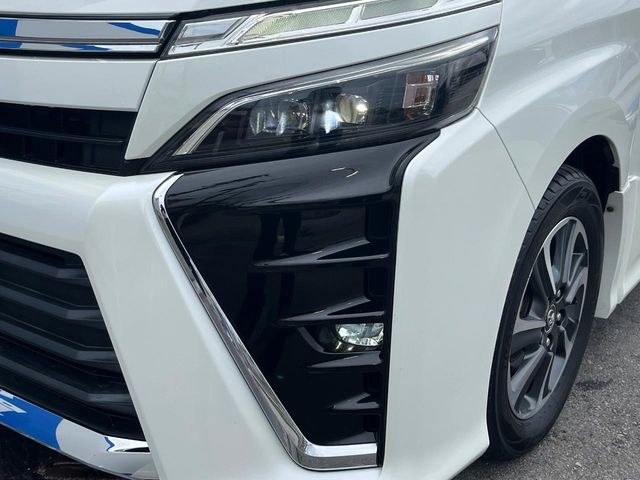 トヨタ ヴォクシー