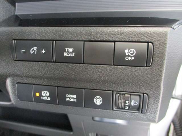 日産 サクラ