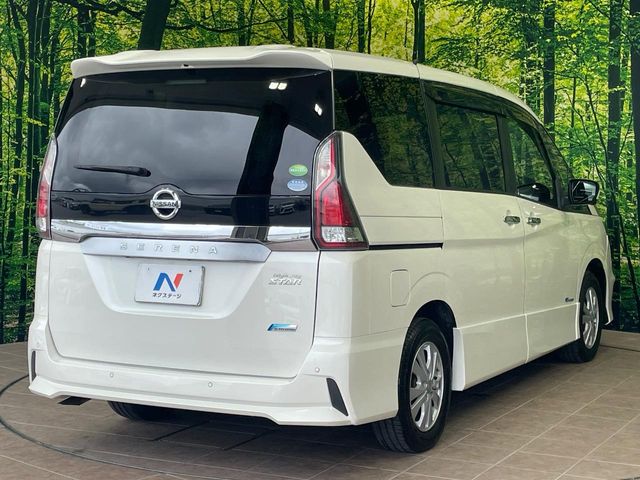 日産 セレナ