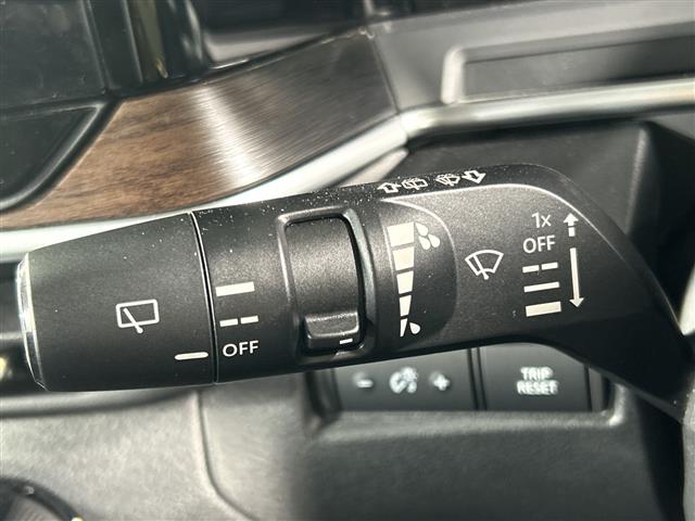 日産 ノートオーラ