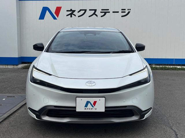 トヨタ プリウス
