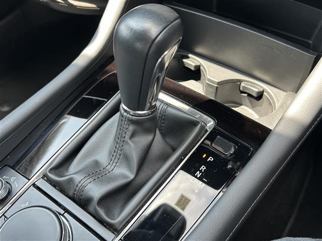 マツダ MAZDA3セダン