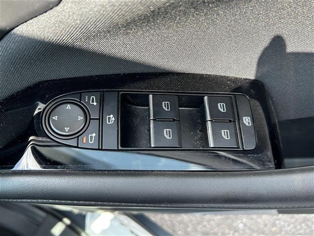 マツダ MAZDA3セダン