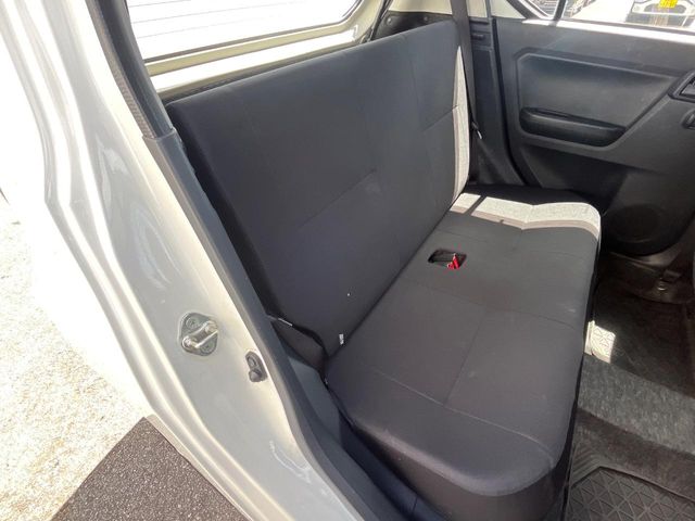 ダイハツ ミライース