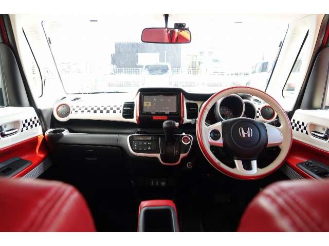 ホンダ N-BOXスラッシュ