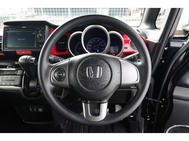 ホンダ N-BOXスラッシュ