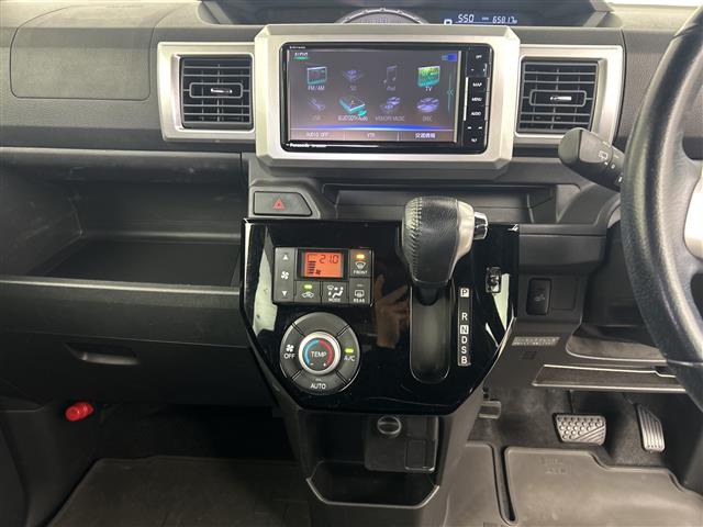 トヨタ ピクシスメガ