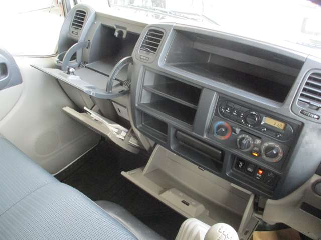 日産 アトラス