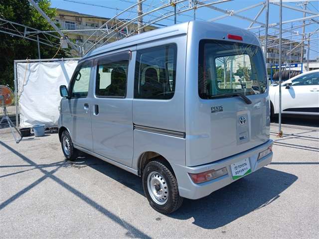 トヨタ ピクシスバン
