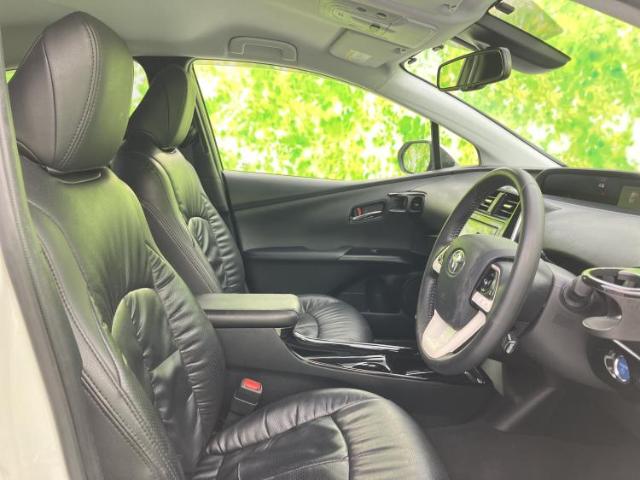 トヨタ プリウス