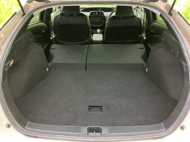 トヨタ プリウス