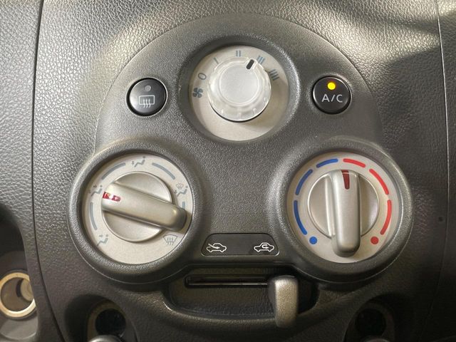 日産 キューブ