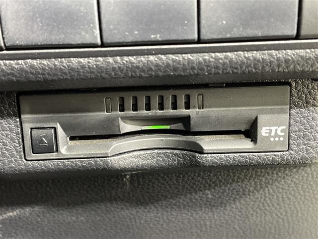 トヨタ カローラスポーツ