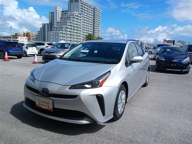 トヨタ プリウス