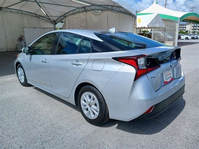 トヨタ プリウス