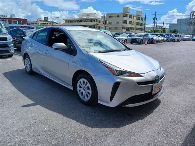 トヨタ プリウス