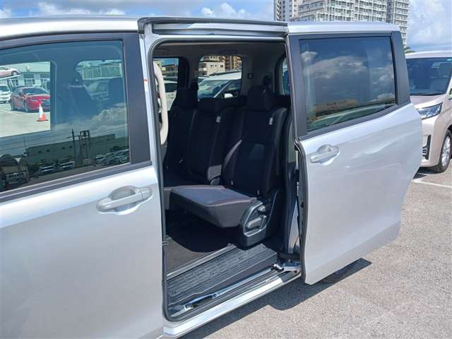 トヨタ ヴォクシー