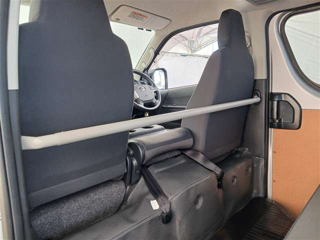 トヨタ ハイエースバン