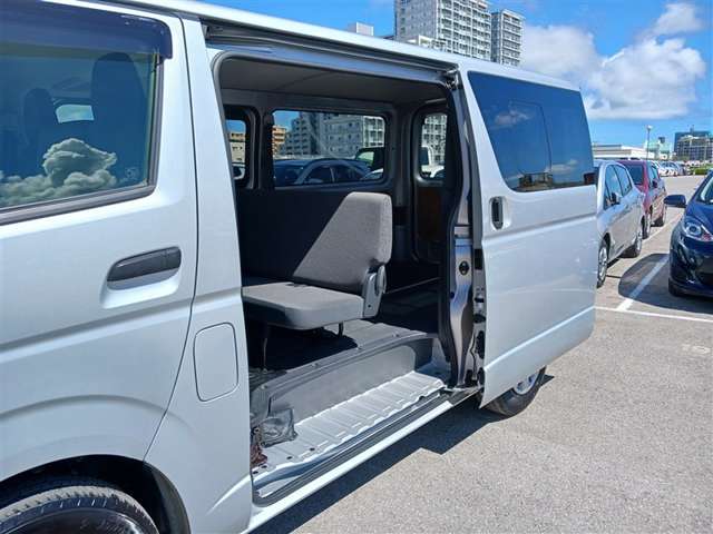 トヨタ ハイエースバン