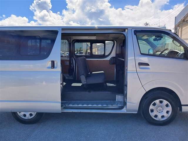 トヨタ ハイエースバン