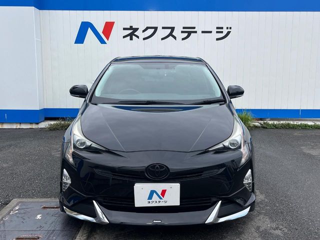 トヨタ プリウス