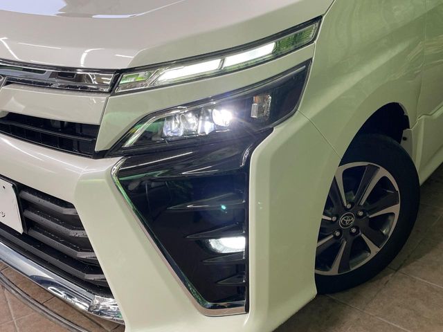 トヨタ ヴォクシー