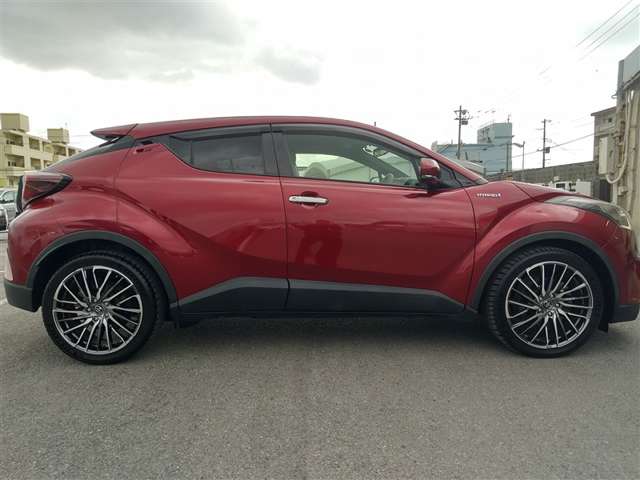 トヨタ C-HR