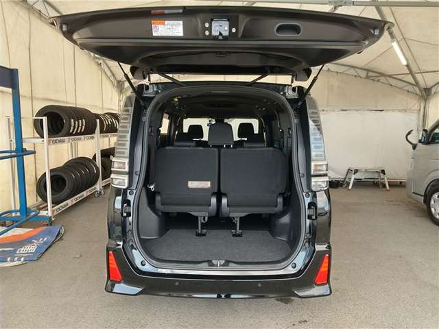 トヨタ ヴォクシー