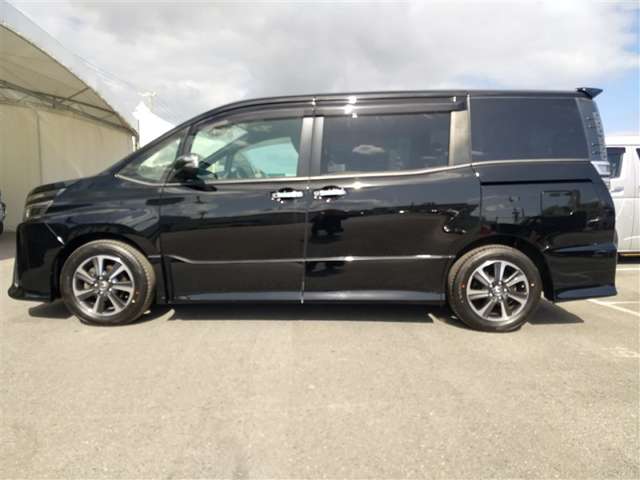 トヨタ ヴォクシー