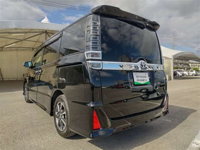 トヨタ ヴォクシー