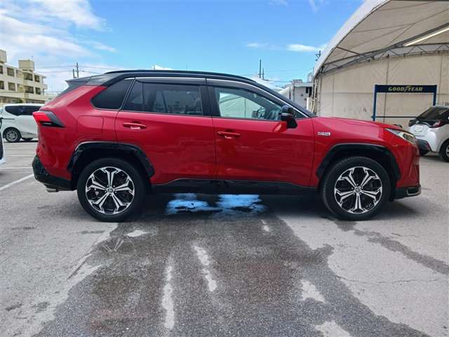 トヨタ RAV4 PHV