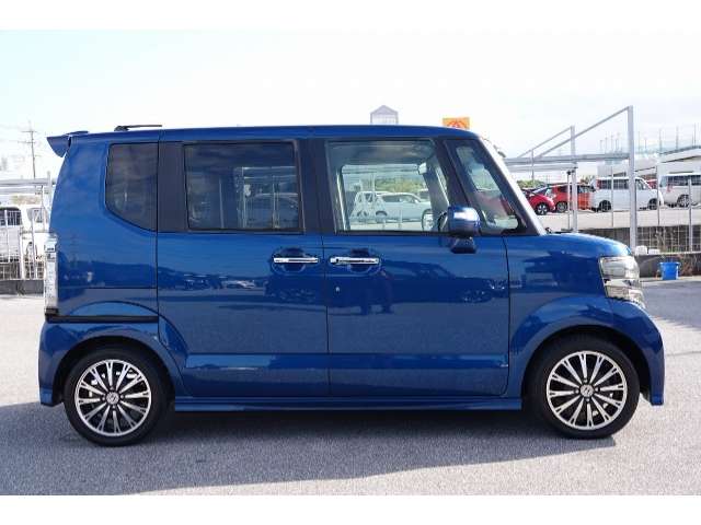 ホンダ N-BOX