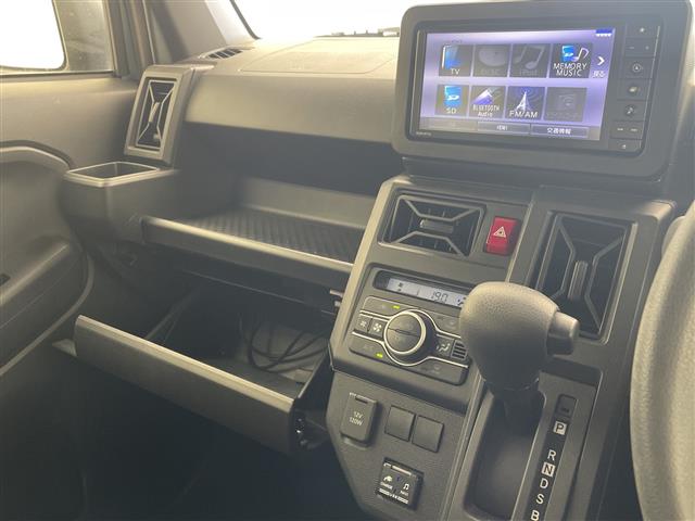 ダイハツ タフト