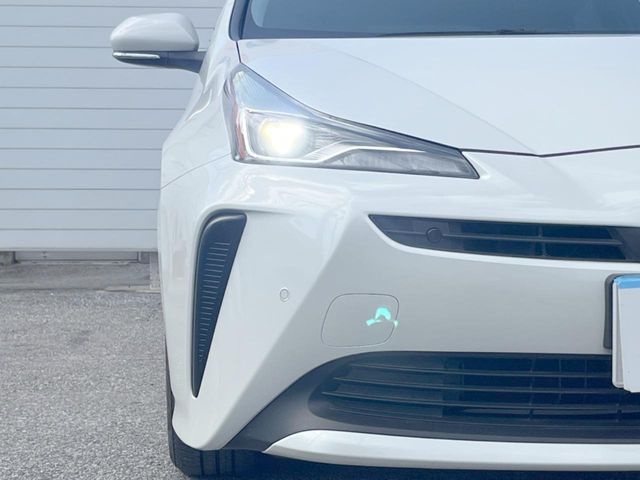 トヨタ プリウス