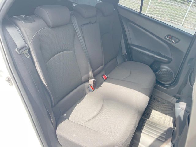 トヨタ プリウス