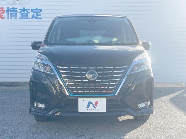 日産 セレナ