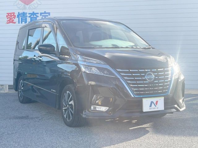 日産 セレナ