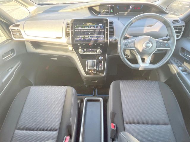 日産 セレナ