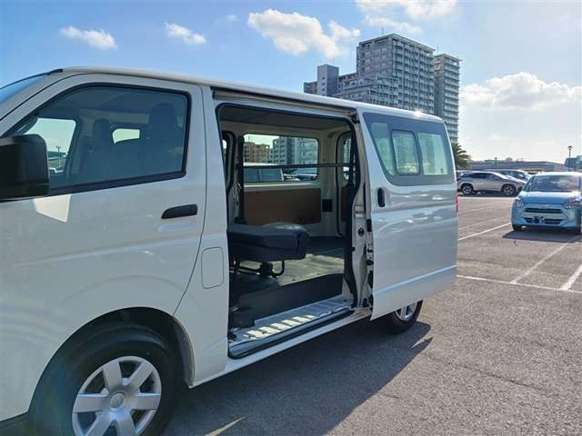 トヨタ ハイエースバン