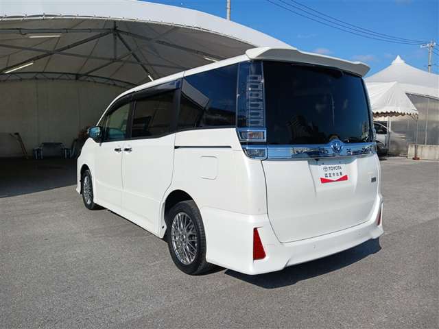 トヨタ ヴォクシー