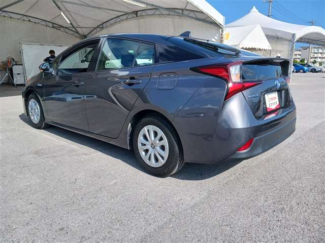 トヨタ プリウス