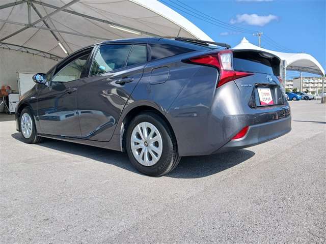 トヨタ プリウス