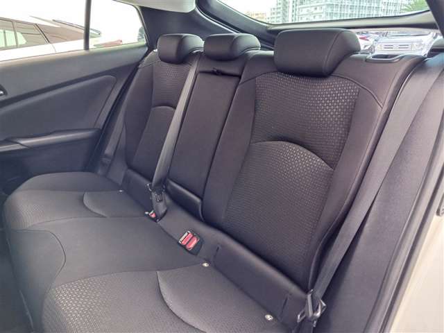 トヨタ プリウス