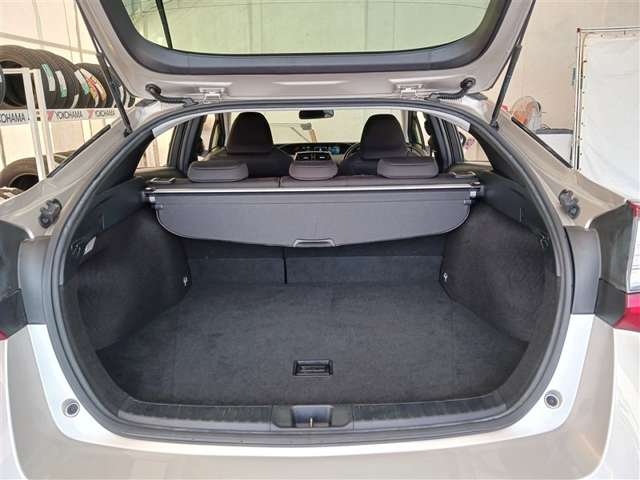 トヨタ プリウス